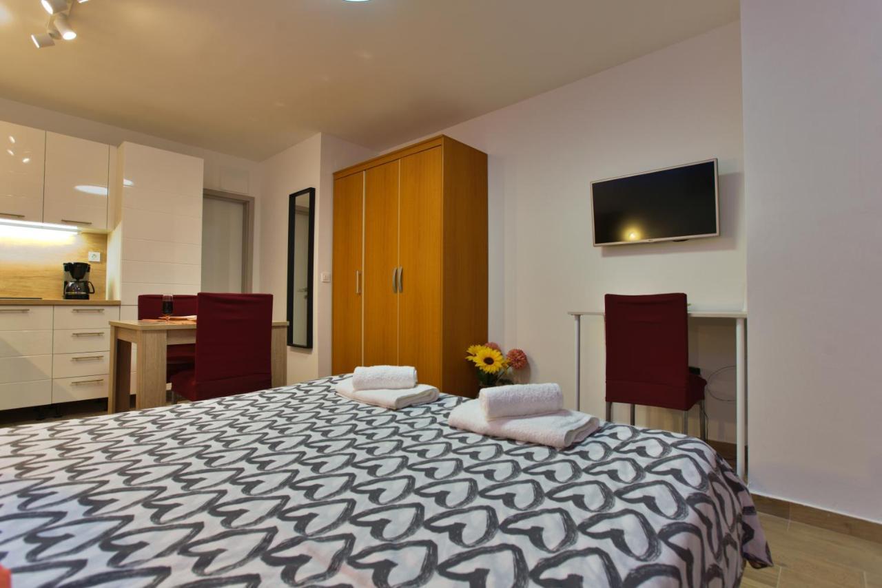 Apartments Kiwi Rovinj Exterior photo